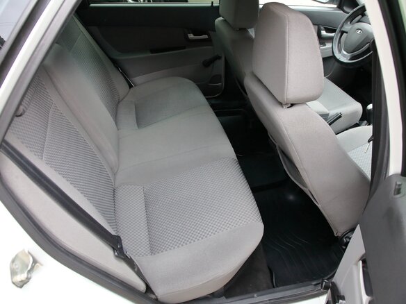 2012 Lada (ВАЗ) Priora I, белый, 550000 рублей - вид 16