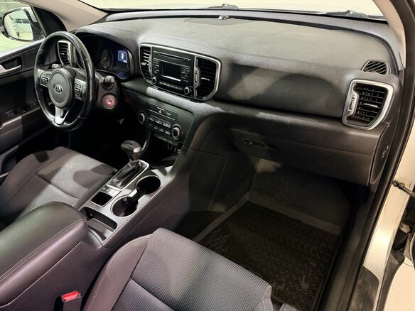 2016 Kia Sportage IV, серебристый, 1880000 рублей - вид 12