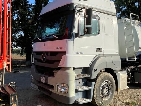 2015 Mercedes-Benz Axor, белый, 2000000 рублей, вид 4