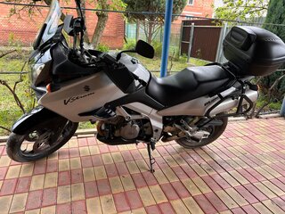 2005 Suzuki V-Strom 1000, серый, 500000 рублей, вид 1