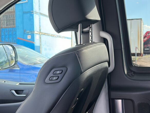 2024 Hyundai Staria I, серебристый - вид 16