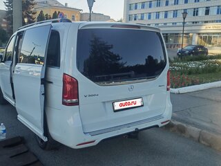 2019 Mercedes-Benz V-Класс Long 300 d длинный III (W447) Рестайлинг, белый, 5200000 рублей, вид 4