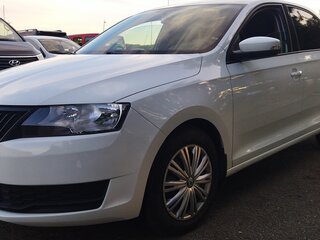 2017 Skoda Rapid I Рестайлинг, белый, 1150000 рублей, вид 4