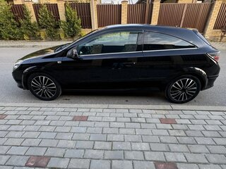 2008 Opel Astra GTC H Рестайлинг, чёрный, 600000 рублей, вид 5
