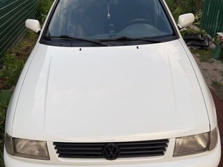 1997 Volkswagen Polo III, белый, 216000 рублей, вид 1