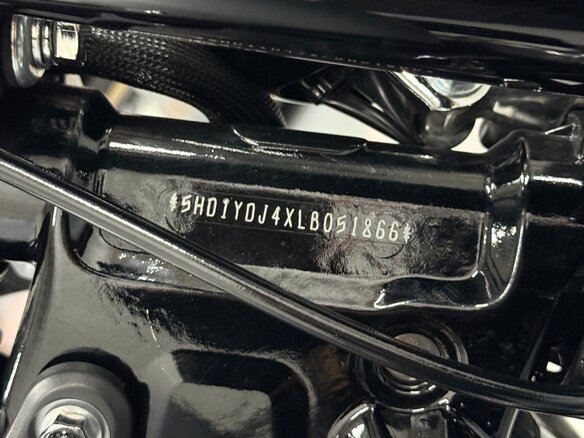 2020 Harley-Davidson Softail Slim, серебристый, 1700000 рублей - вид 23