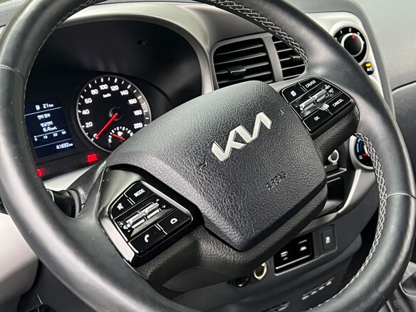 2023 Kia Bongo, белый, 3930000 рублей - вид 8