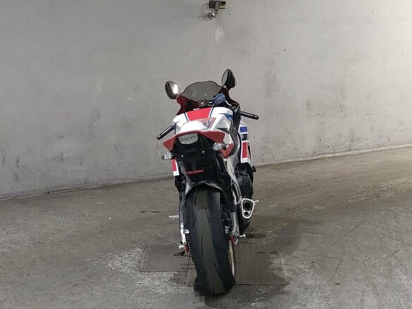 2014 Honda CBR 1000 RR/RA Fireblade, белый, 1080000 рублей - вид 4