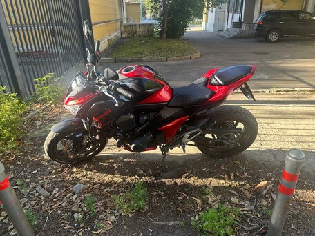 2014 Kawasaki Z 800, красный, 470000 рублей, вид 2