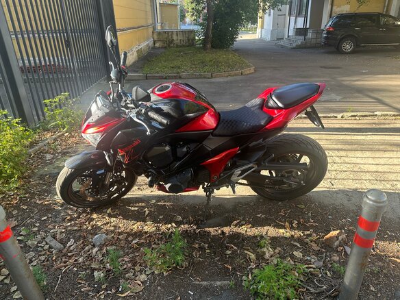 2014 Kawasaki Z 800, красный - вид 1