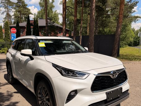 2026 Toyota Highlander IV (XU70), белый, 5100000 рублей, вид 2
