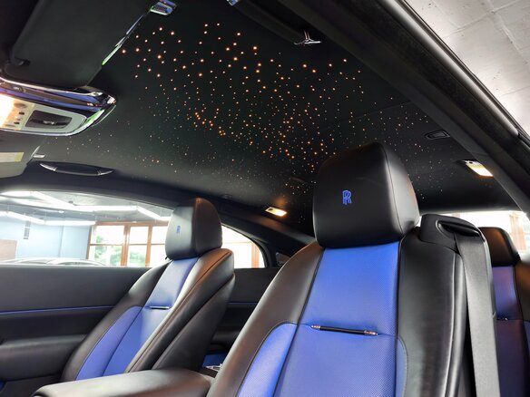 2016 Rolls-Royce Wraith Black Badge, чёрный, 27900000 рублей - вид 21