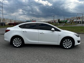 2014 Opel Astra J Рестайлинг, белый, 799000 рублей, вид 5
