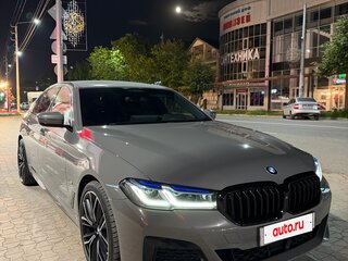 2021 BMW 5 серии 530d xDrive VII (G30/G31/G38) Рестайлинг, серый, 6500000 рублей, вид 3