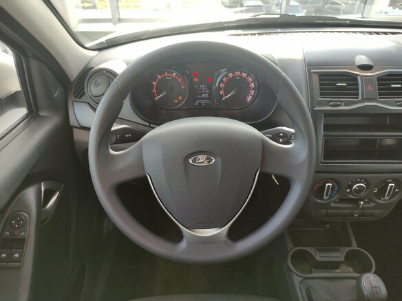 2026 Lada (ВАЗ) Granta I Рестайлинг, белый, 1037000 рублей - вид 16