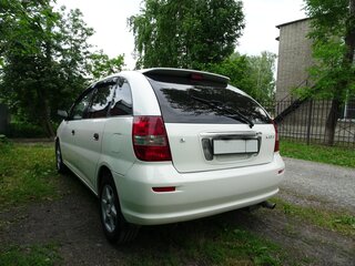 2001 Toyota Nadia, белый, 580000 рублей, вид 5