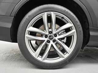 2025 Audi Q7 55 TFSI II (4M) Рестайлинг 2, чёрный, 10950548 рублей, вид 5