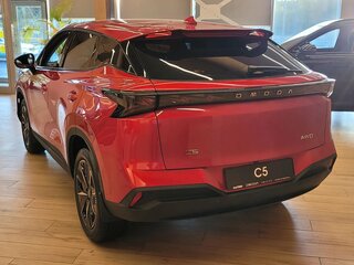 2026 Omoda C5 II, красный, 2929000 рублей, вид 2
