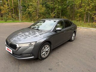 2021 Skoda Octavia IV (A8), серый, 2900000 рублей, вид 2