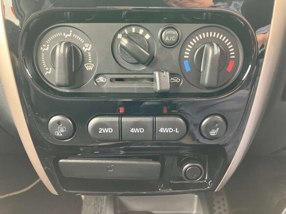 2018 Suzuki Jimny Kei car III Рестайлинг 2, серебристый, 830000 рублей - вид 17