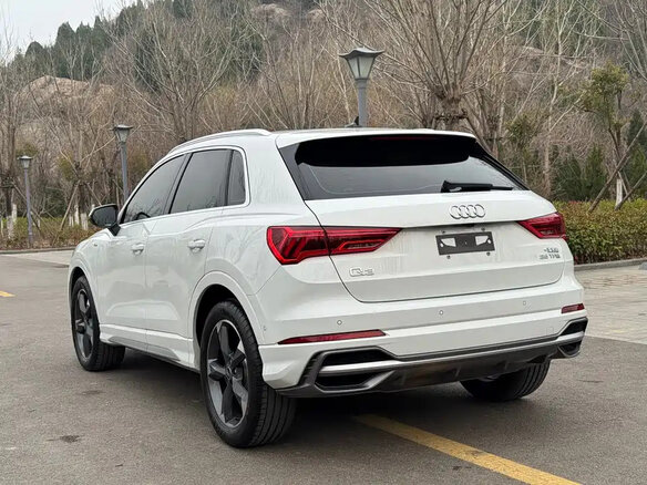 2022 Audi Q3 35 TFSI II (F3), белый, 2340000 рублей - вид 1
