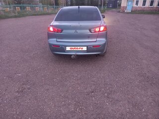 2010 Mitsubishi Lancer X, серый, 700000 рублей, вид 3