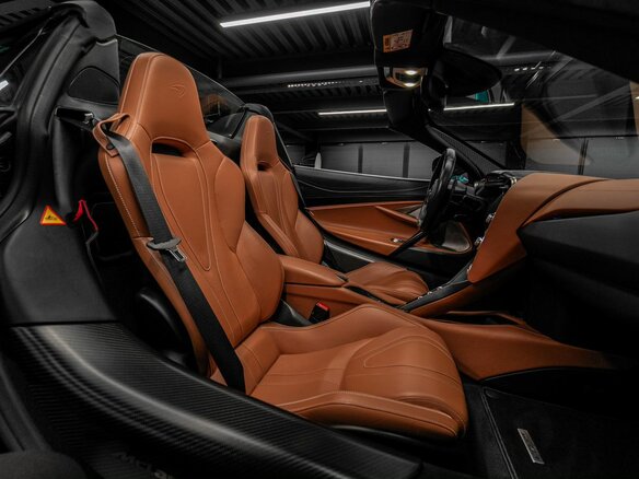 2019 McLaren 720S, синий, 26320000 рублей - вид 34