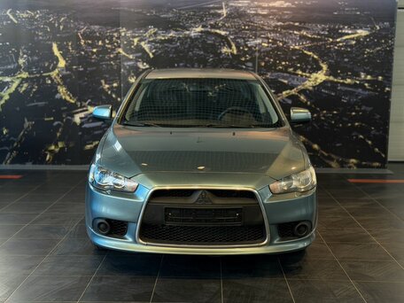 2011 Mitsubishi Lancer X Рестайлинг, зелёный, 900000 рублей, вид 2