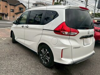 2021 Honda Freed+ II Рестайлинг, белый, 1170000 рублей, вид 5