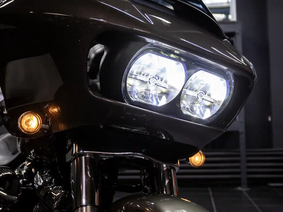 2018 Harley-Davidson Road Glide, серый, 1590000 рублей - вид 19