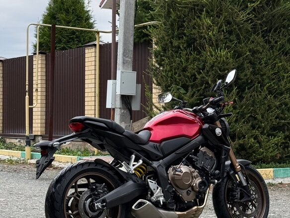 2020 Honda CB 650R, красный, 875000 рублей - вид 5