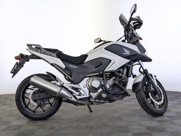 2013 Honda NC 700X, белый, 349000 рублей