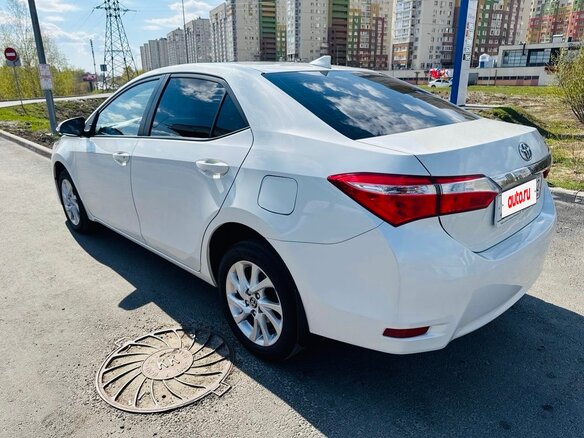 2018 Toyota Corolla XI (E160, E170, E180) Рестайлинг 1, белый, 1550000 рублей - вид 5
