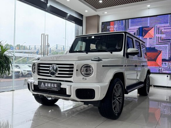 2026 Mercedes-Benz G-Класс 450 d III (W465) Рестайлинг, белый, 17500000 рублей - вид 1