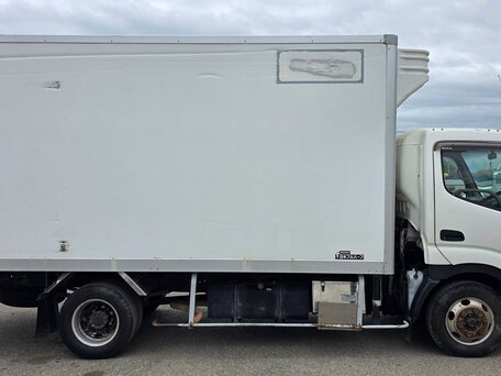2004 Hino Series 300 (Dutro), белый, 1400000 рублей, вид 3