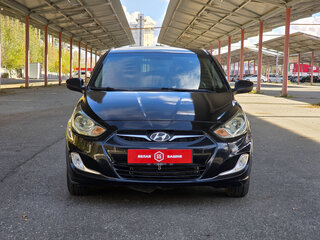 2013 Hyundai Solaris I, чёрный, 668900 рублей, вид 3