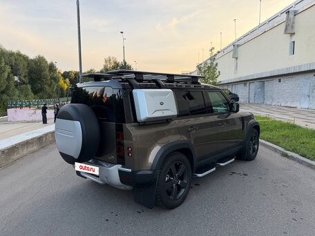 2020 Land Rover Defender 110 II, коричневый, 6750000 рублей, вид 4