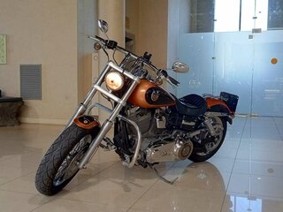 Harley-Davidson Super Glide