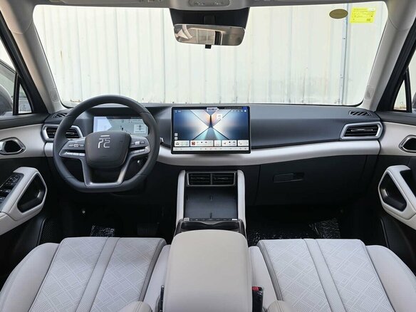 2026 BYD Yuan Up 45.12 kWh, белый, 2160000 рублей - вид 7
