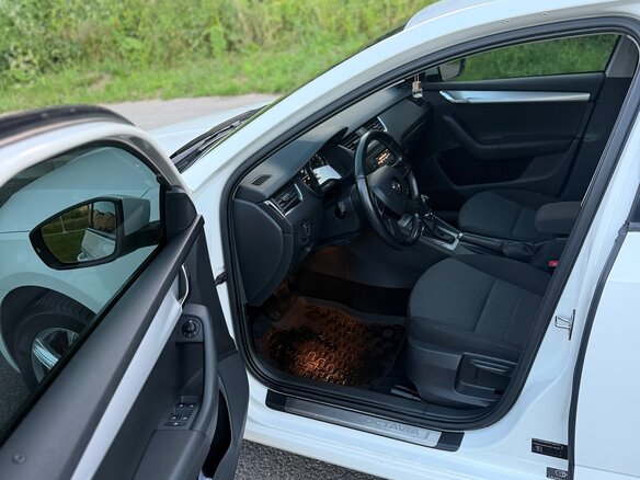 2014 Skoda Octavia III (A7), белый, 1150000 рублей - вид 8