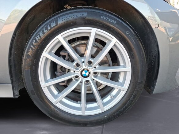 2025 BMW 3 серии 318i VII (G2x) Рестайлинг 2, серебристый, 3733000 рублей - вид 9