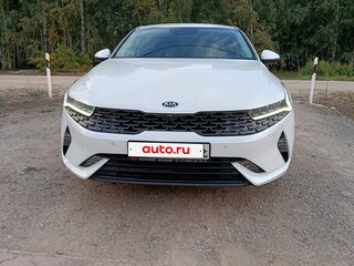 2021 Kia K5 III, белый, 2500000 рублей, вид 2