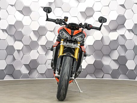 2022 Triumph Speed Triple, оранжевый, 1377000 рублей, вид 5