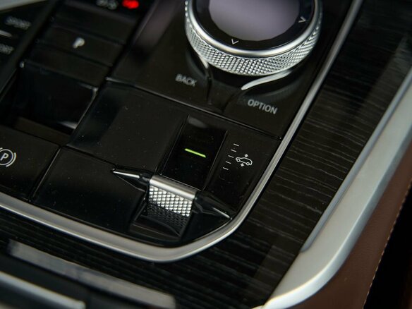 2024 BMW X5 30d IV (G05/G18) Рестайлинг, коричневый, 14299900 рублей - вид 22