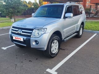 2010 Mitsubishi Pajero IV, серебристый, 1450000 рублей, вид 1