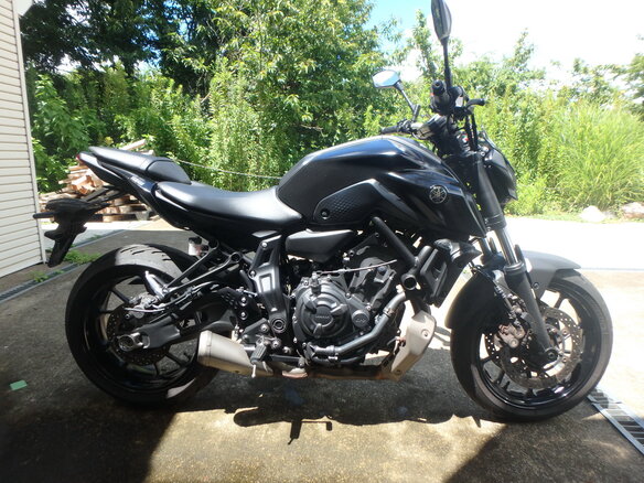 2022 Yamaha MT-07 (FZ-07), чёрный, 870000 рублей - вид 2