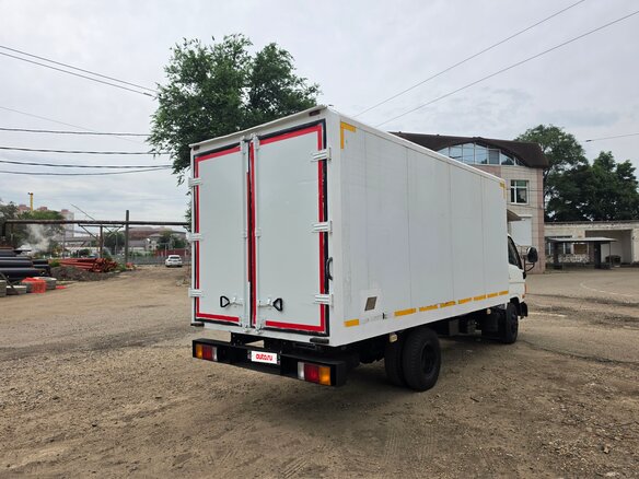 2011 Hyundai e-Mighty, белый, 1600000 рублей - вид 7
