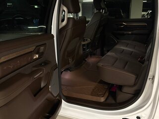 2024 Ram 1500 Crew Cab V Рестайлинг, белый, 8500000 рублей, вид 5