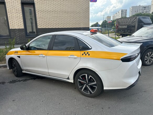 2023 Kaiyi E5, белый - вид 2