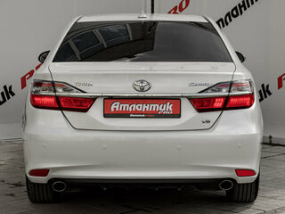 2017 Toyota Camry VII (XV50) Рестайлинг, белый, 2280000 рублей, вид 5